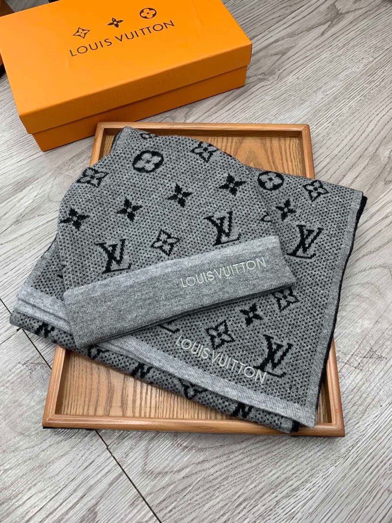 Louis Vuitton Caps Scarfs